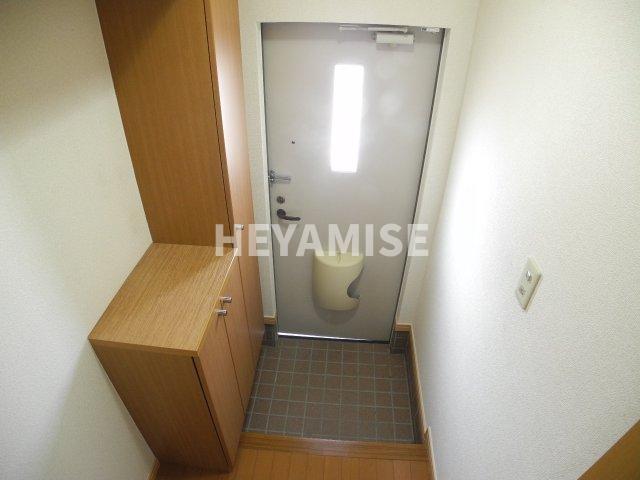 玄関　※同物件反転間取の写真です※現況を優先します※