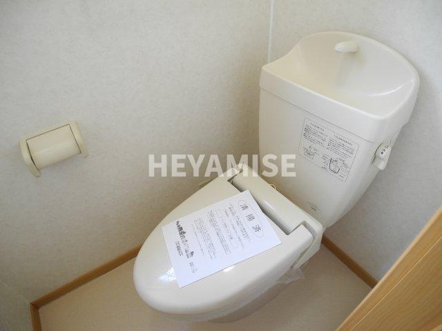 トイレ　※同物件反転間取の写真です※現況を優先します※