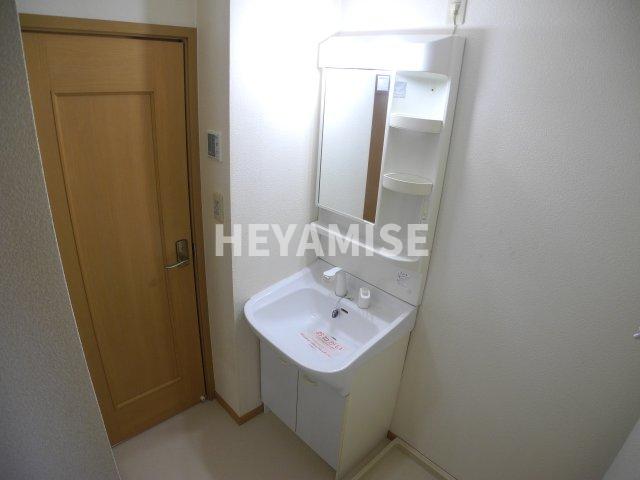 洗面設備　※同物件反転間取の写真です※現況を優先します※