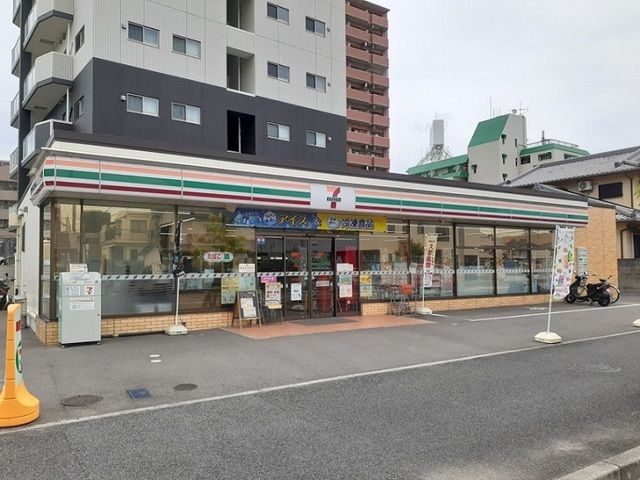 コンビニ　セブンイレブン小坂２丁目店様（コンビニ）まで550m