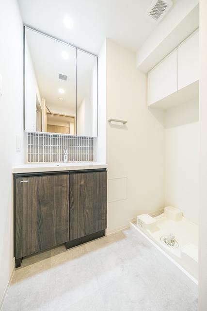 洗面設備　※写真は同タイプ住戸です。