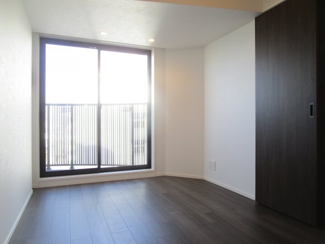 居室・リビング　カラーはDARKタイプです。