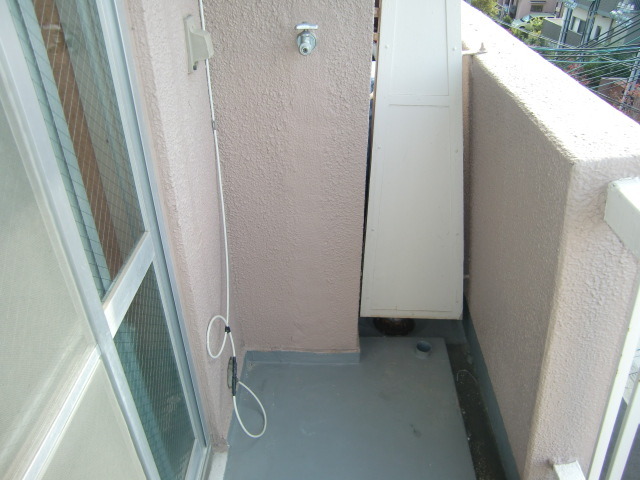 その他設備　室外洗濯機置場