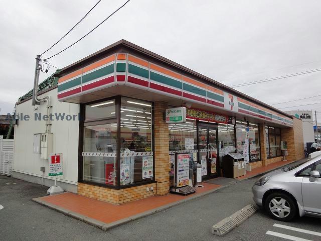 コンビニ　セブンイレブン宇部妻崎開作店（コンビニ）まで447m