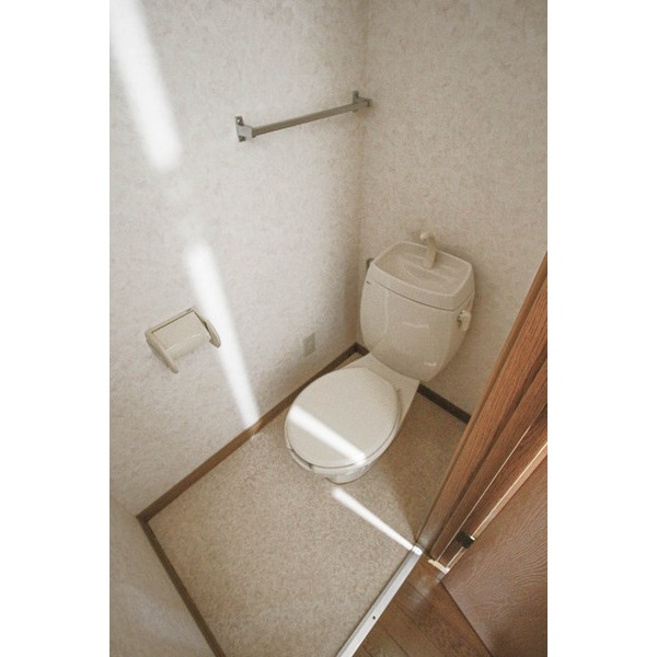 トイレ　同じ間取のお部屋。