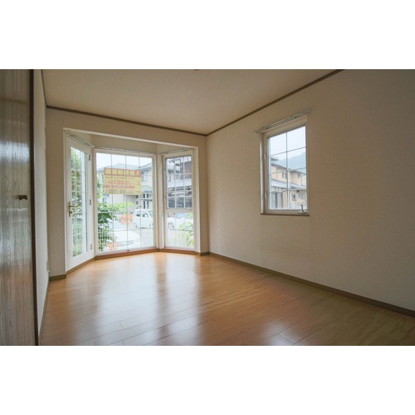 居室・リビング　同じ間取のお部屋。