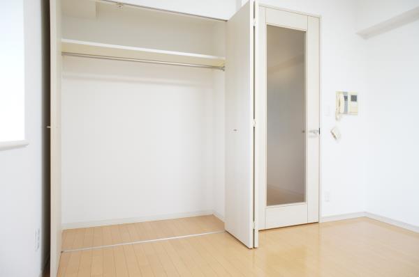 居室・リビング　ゆったり過ごせる居間です