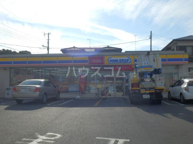 コンビニ　ミニストップ 千葉検見川２丁目店（コンビニ）まで555m