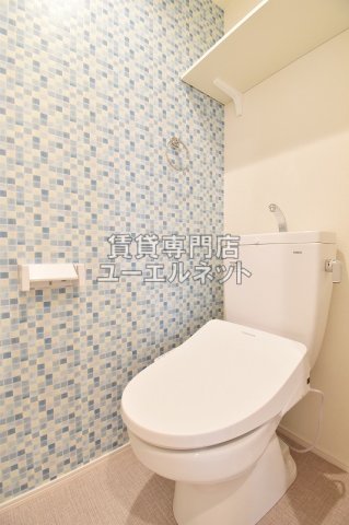 トイレ　温水洗浄便座付き