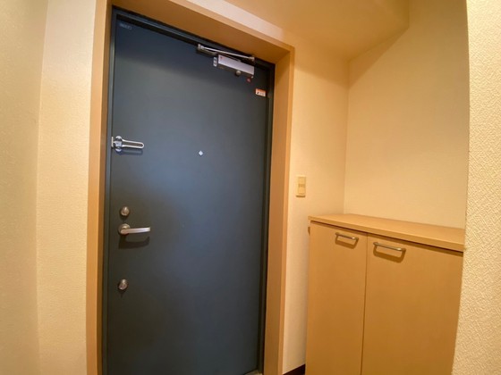 玄関　※別部屋の写真です