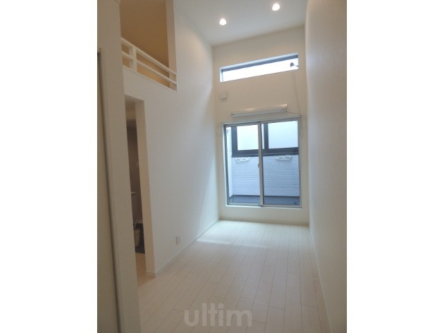 居室・リビング　別室の画像です、ご参考までに