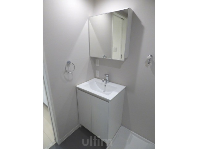 洗面設備　別室の画像です、ご参考までに