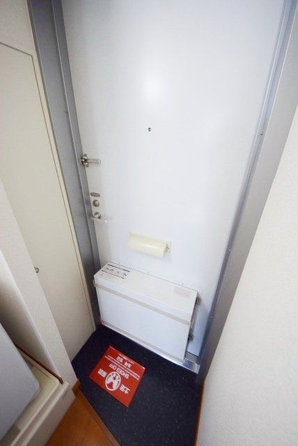 玄関　★靴入れもついてます★