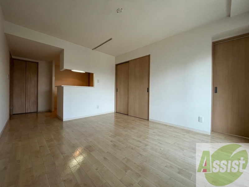 居室・リビング　広くてキレイなお部屋が広がっていて、充実した生活が送れそう。