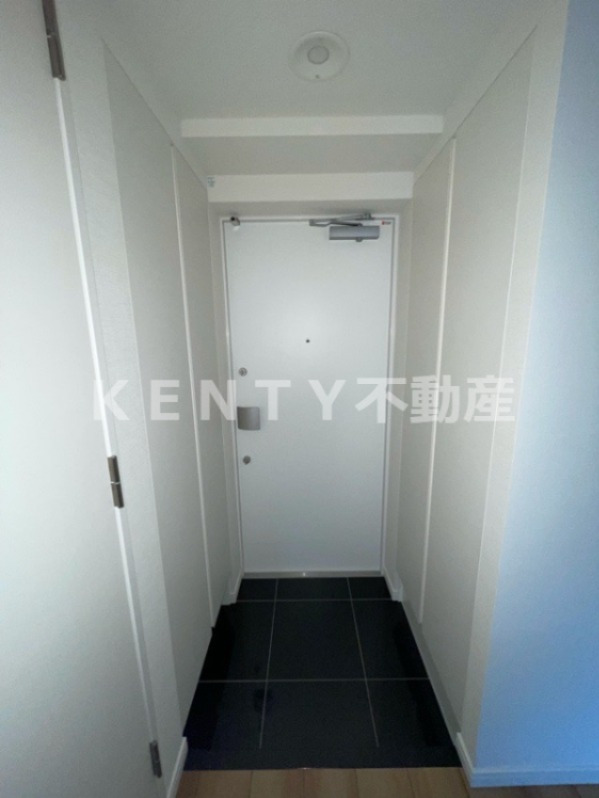 玄関　収納もある玄関です