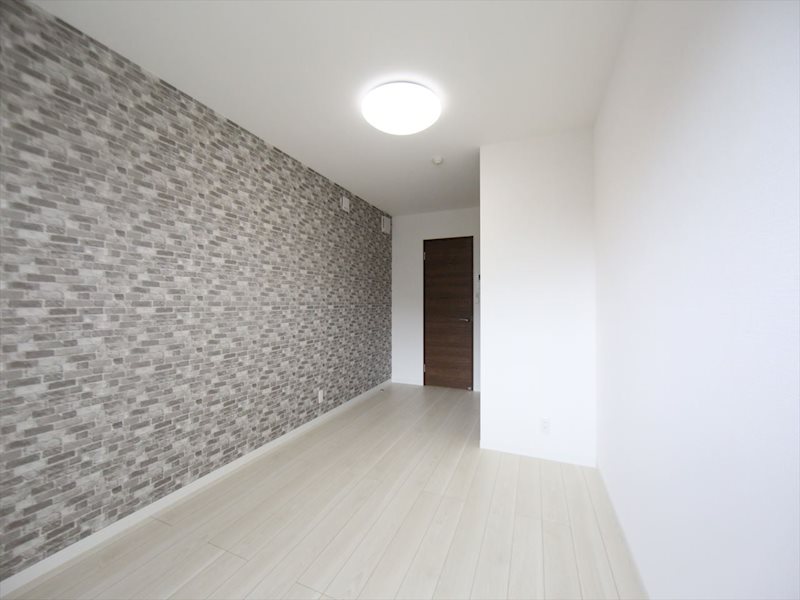 居室・リビング　洋室8.2帖　クローゼット付