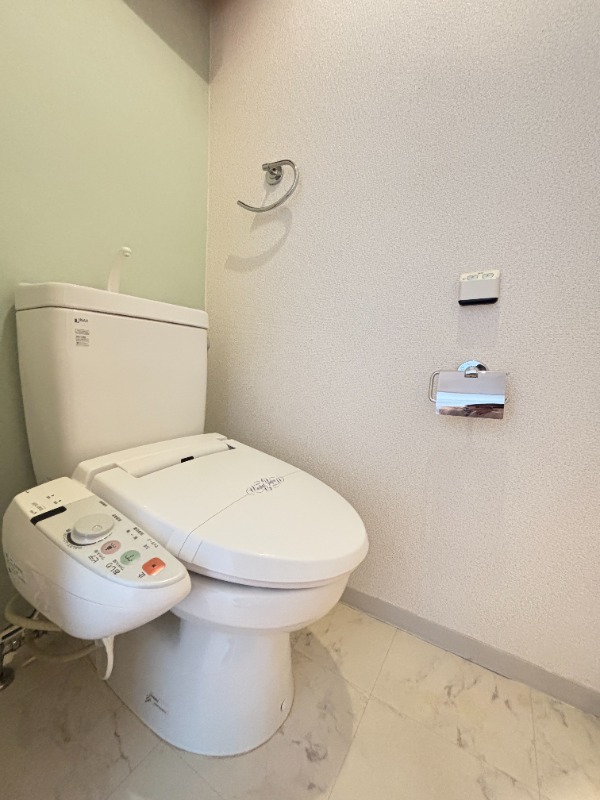 トイレ　８０３号室　写真