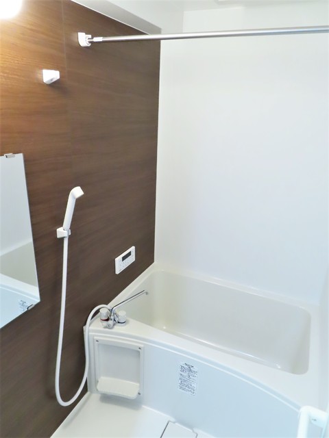 バス・シャワールーム　追焚給湯と浴室乾燥機付き☆※同タイプ参考画像