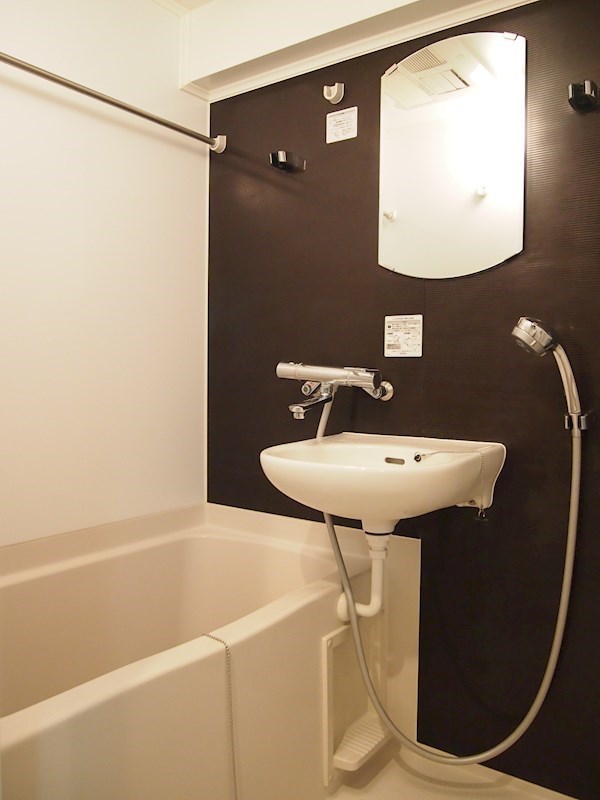 バス・シャワールーム　バス