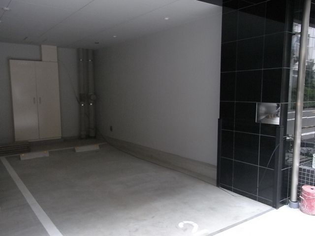 その他共有部分　屋根付き駐車場