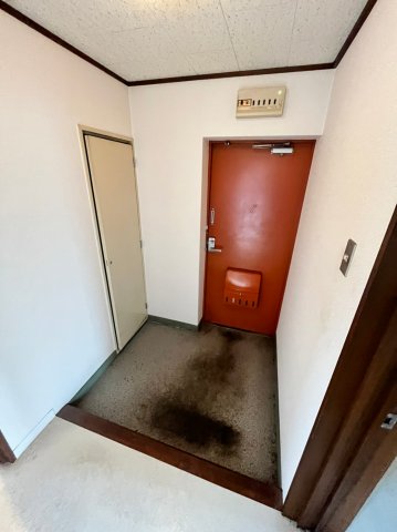 玄関　別号室画像。ご参考下さい