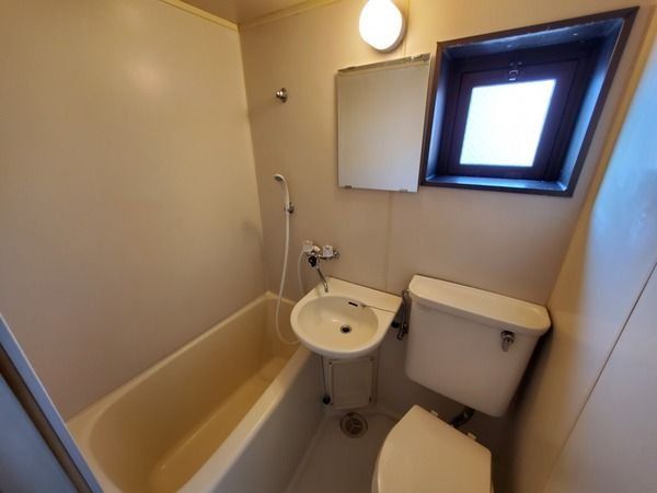 バス・シャワールーム　トイレ