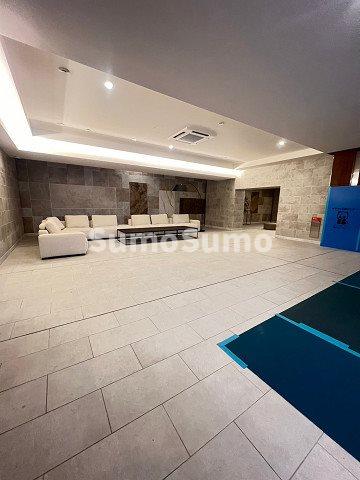 ロビー　落ち着いたロビーです