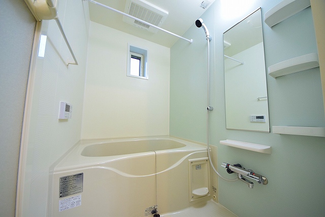 バス・シャワールーム　ゆったり過ごせるお風呂です