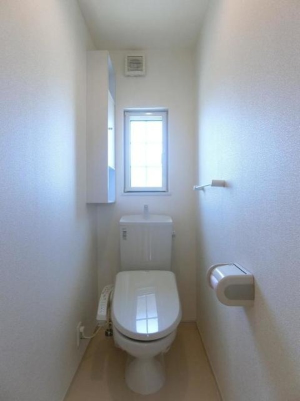 トイレ　図面と現状に相違がある場合には現状を優先