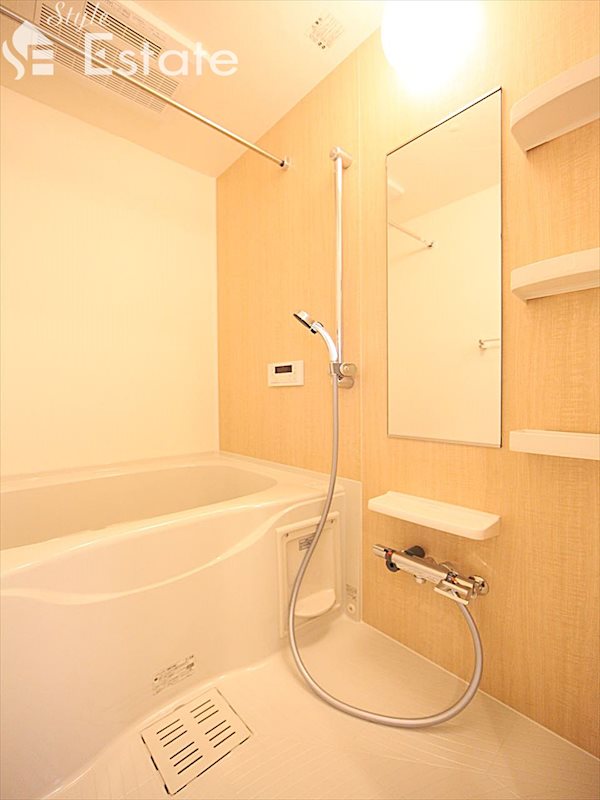 バス・シャワールーム　バスルーム