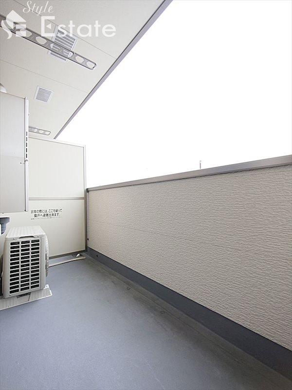 バルコニー　バルコニー