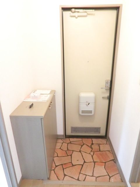 玄関　シューズボックス付きです。