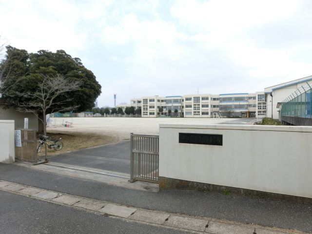 小学校　市原市立国分寺台東小学校（小学校）まで515m