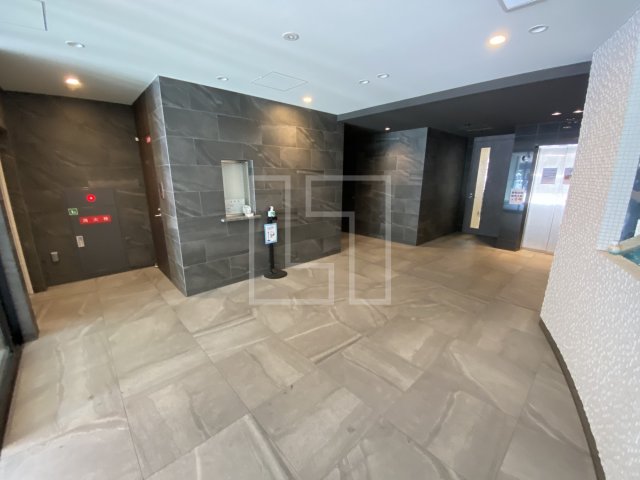 ロビー　プレサンス心斎橋ソレイユ　ロビー