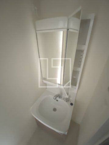 洗面設備　プレサンス心斎橋ソレイユ　独立洗面化粧台