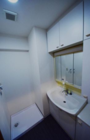 洗面設備　独立洗面化粧台付き