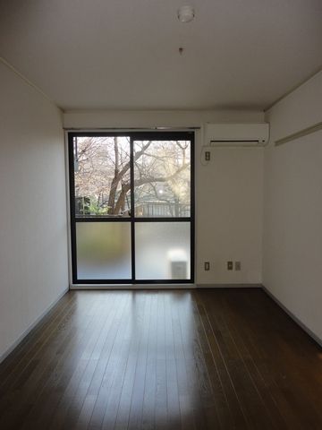 居室・リビング　居室1