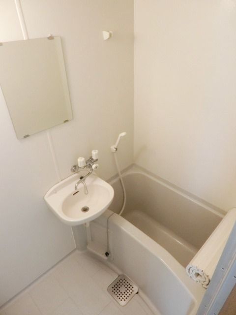 バス・シャワールーム　一日の疲れを癒すバスルーム