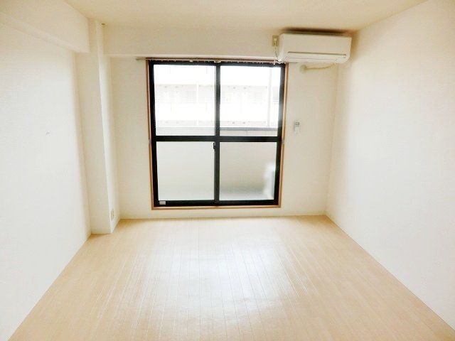 居室・リビング　日当たり良好です