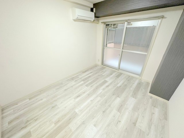 居室・リビング　オシャレなリビングはどんな家具でも合わせやすいですよ。