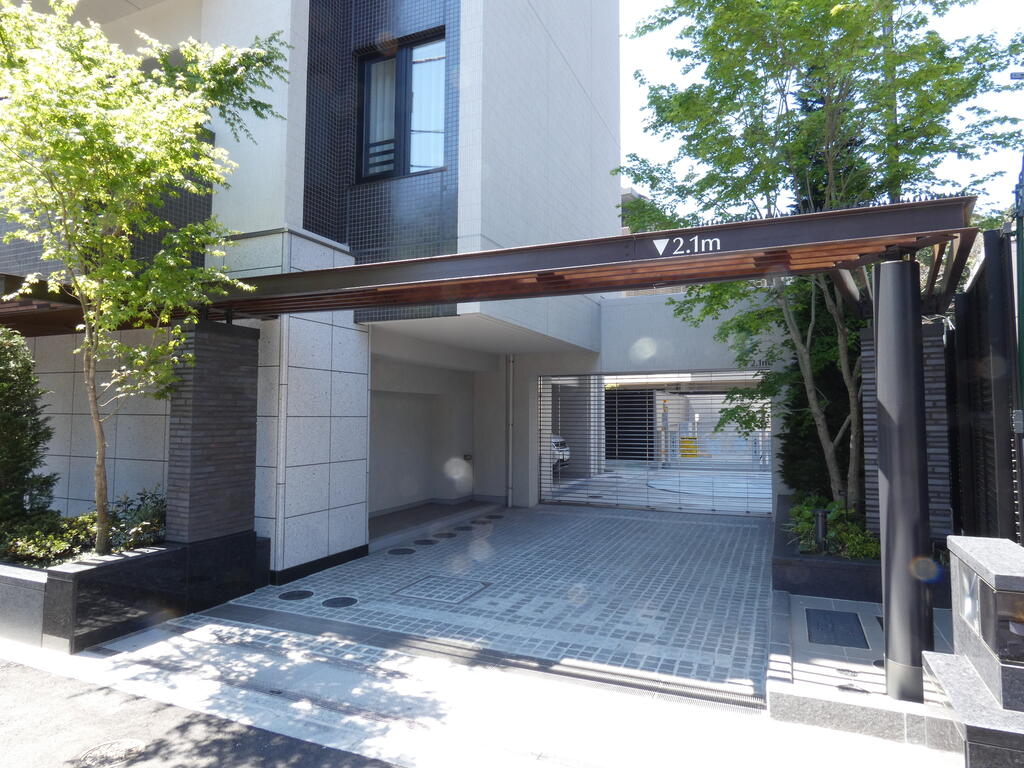 エントランス　エントランス