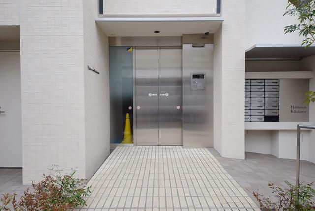 エントランス　オートロック完備