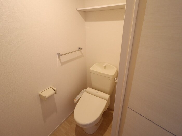 トイレ　清潔感のあるトイレです