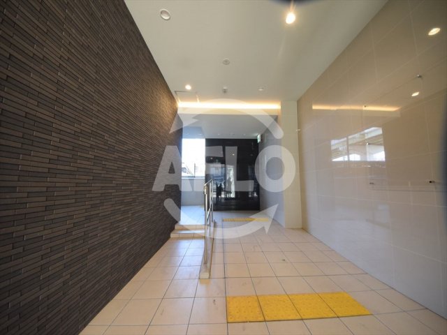 ロビー　エグゼ難波西III　ロビー