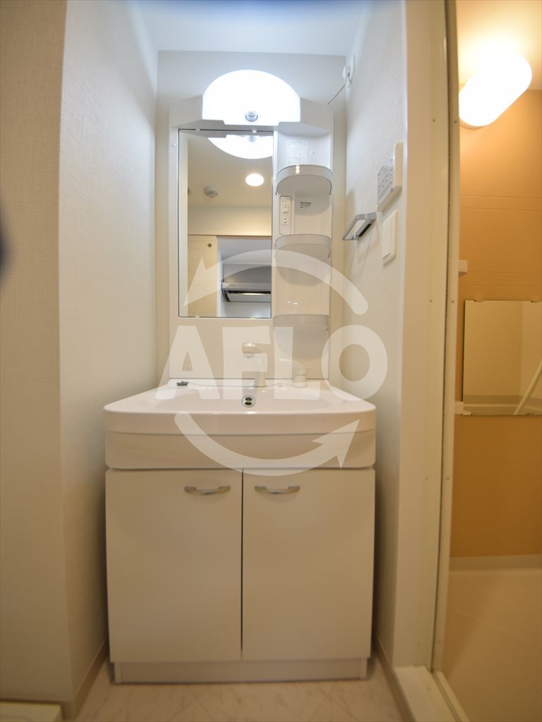 洗面設備　エグゼ難波西III　独立洗面台