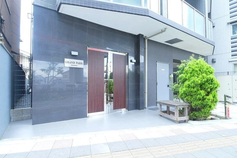 エントランス　エントランス