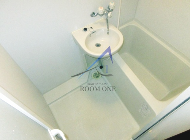 バス・シャワールーム　お風呂です。