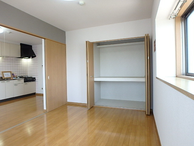 収納　図面と現状が相違がある場合には現状を優先．．．