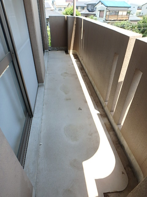 バルコニー　図面と現状が相違がある場合には現状を優先．．．