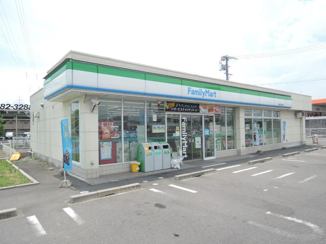 コンビニ　ファミリーマート（コンビニ）まで463m